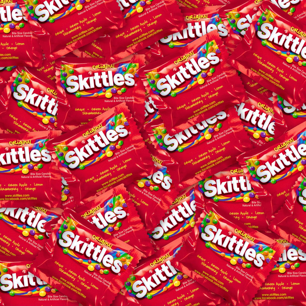 Assortit Skittles fun size bag, vibrant colors and fruity flavors.