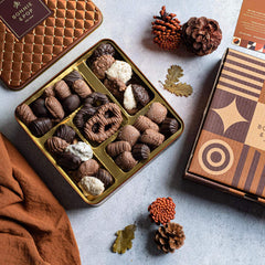 Elegant Bonnie and Pop gift tin ready for gifting.