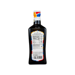 Bono extra virgin olive oil pour showcasing smooth, peppery finish for salads and vegetables.