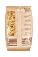 Bragagnolo 100% durum wheat semolina close-up emphasizes premium ingredients.