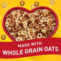 Close-up of toasted Cheerios Multi Grain for a crunchy start