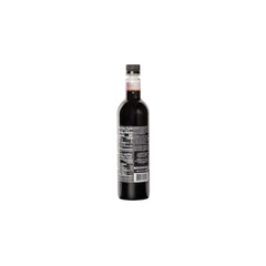 Pour shot of DaVinci Gourmet Classic Chai Concentrate delivering smooth spice notes