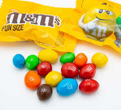 Donty-Tonty transparent packaging preserves freshness while showing treats.