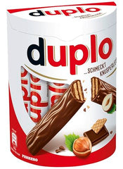 Duplo Crisp Sticks chocolate bars close-up, inviting wafer texture.