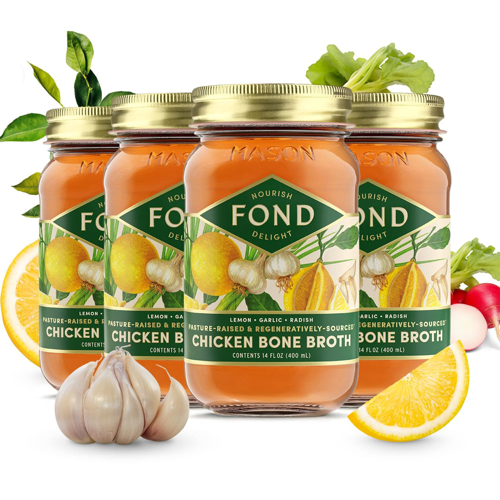 FOND NOURISH DELIGHT bone broth pours with lemon and garlic aroma, ideal for sipping