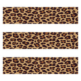 Fukaisu leopard-print edible border adds a vivid cake decoration.