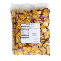 Close-up of wrapped The Hampton Honey Ginger hard candy, ideal for quick flavor boosts.