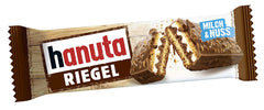 Hanuta Riegel bars texture close-up highlighting crispy wafer layers