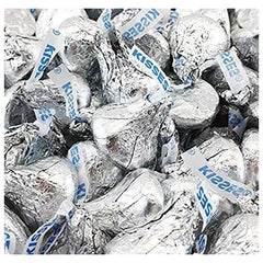 HERSHEY'S Kisses milk chocolate in silver foil, ideal for weddings and large gatherings