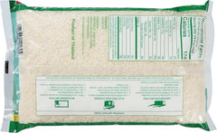 Iberia Jasmine Rice cooking on stove demonstrates easy 15–20 minute prep.