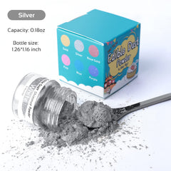 Jelife Silver Edible Luster Dust on fondant for a metallic shimmer