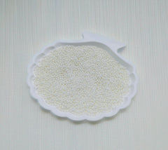 KANDLRIK wedding cake pearls in 2mm enhance elegance and detail.