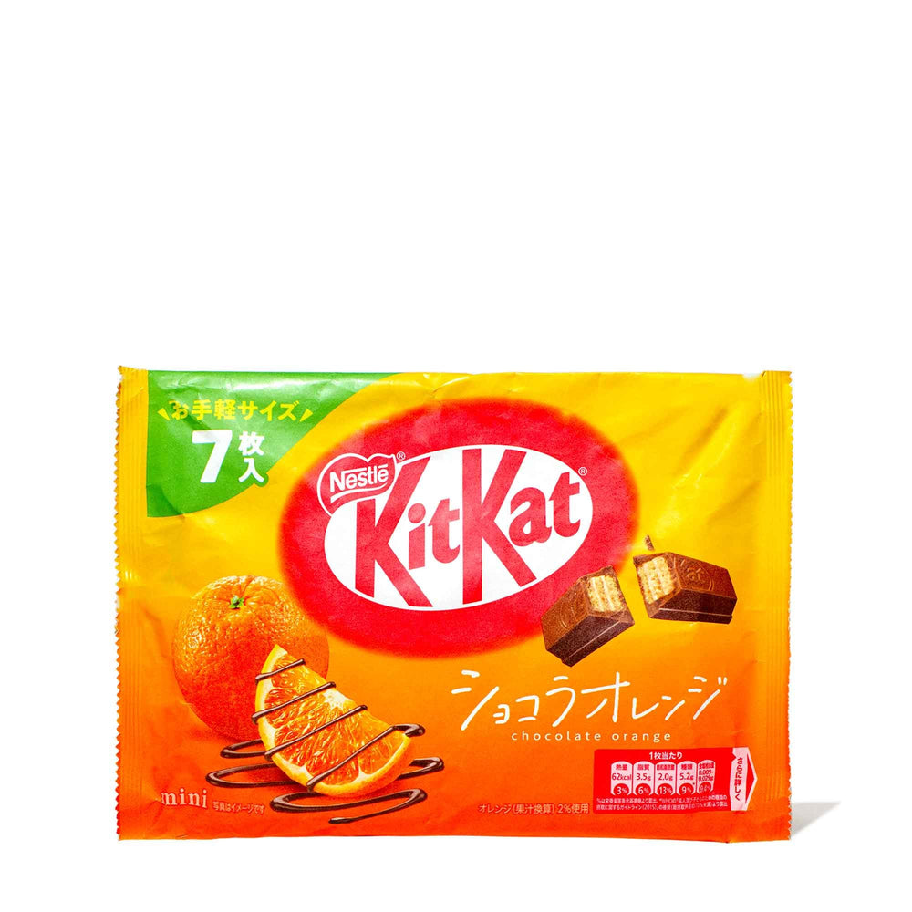 Kit Kat mini orange chocolate close-up for a zesty, convenient snack.