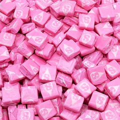 KLUB BULK Starburst Pink Strawberry chewy bag with individually wrapped pieces for fresh, shareable snacking.