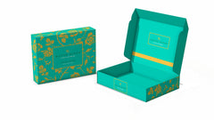 LA Signature bars and nuts variety pack offers convenient, individually sealed portions.