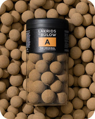 LAKRIDS BY BÜLOW milk-chocolate coating adds creamy contrast.