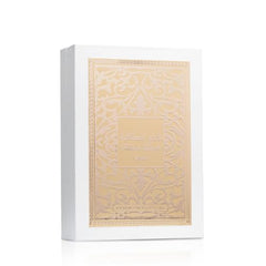 Lattafa Fakhar base notes photo featuring vanilla and sandalwood for lasting warmth.