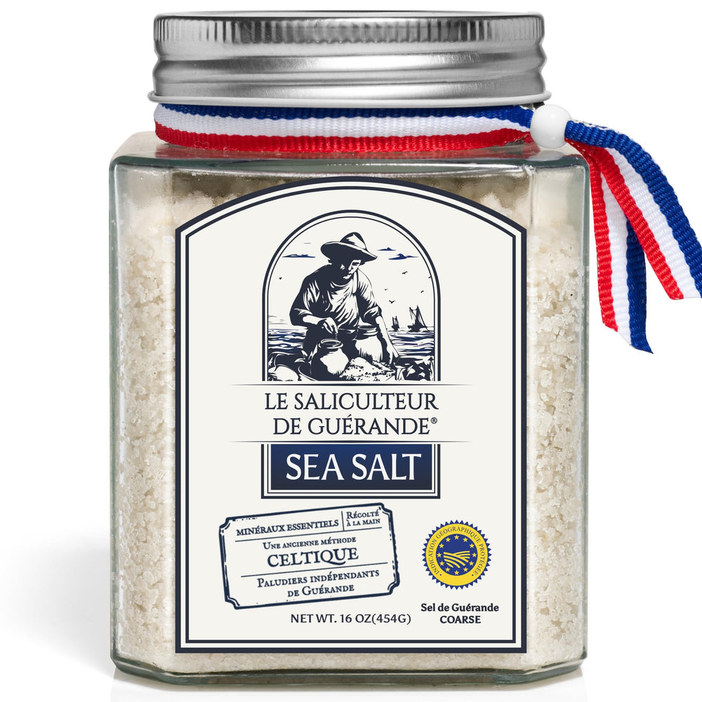 Le Saliculteur de Guerande grey sea salt jar enhances everyday seasoning.