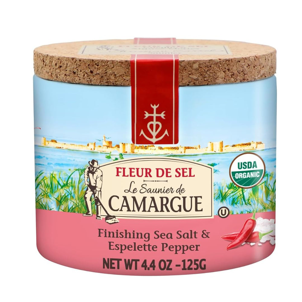 Le Saunier De Camargue fleur de sel Espelette chili 125g adds subtle heat to dishes