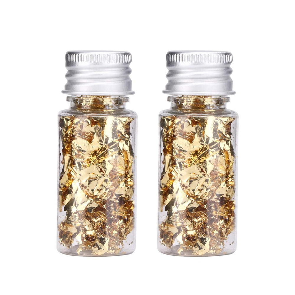 Lwuey gold leaf flakes 5g pack adds a luxurious finish to desserts.