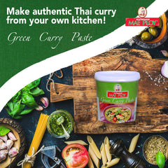 Mae Ploy Green Curry Paste cooking in a pan for quick restaurant-style curry at home.