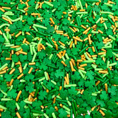 Manvscakes St Patrick’s Day greens elevate cookies and cupcakes.