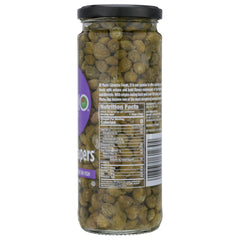 Mario Camacho Capote Capers buds close-up for rich savor.