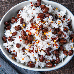 Label closeup highlights USDA Organic certification for McCormick Gourmet Crushed Red Pepper.