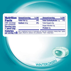 Close-up of Mentos Pure Fresh Wintergreen gum piece with mint flavor.
