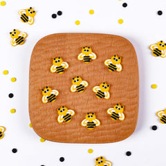 Milovin edible bees for cupcakes and ice cream, easy dessert decoration.
