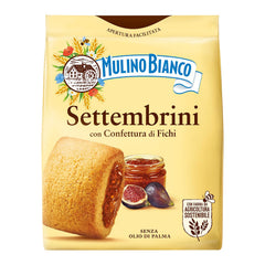 Mulino Bianco Settembrini packaging on display, highlighting Italian origin and natural ingredients.