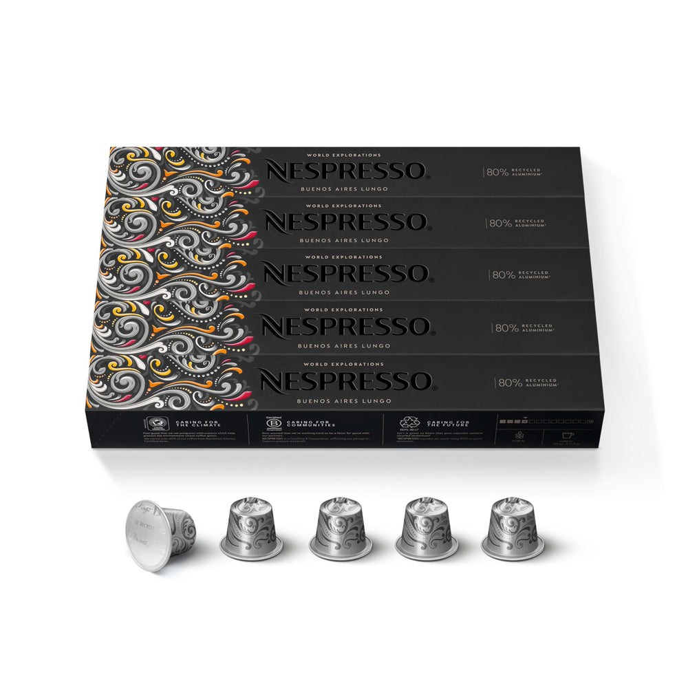 Nespresso Buenos Aires Lungo pod close-up shows light roast with popcorn notes for a smooth lungo.