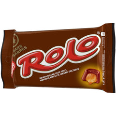 Nestlé Rolo Multipack 4 x 52g caramel centers seen up close.