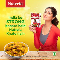 Nutrela Soya Chunks absorbing flavors—great in curries.