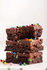 OMCookie eight-colored brownies showcase festive colors for gifting