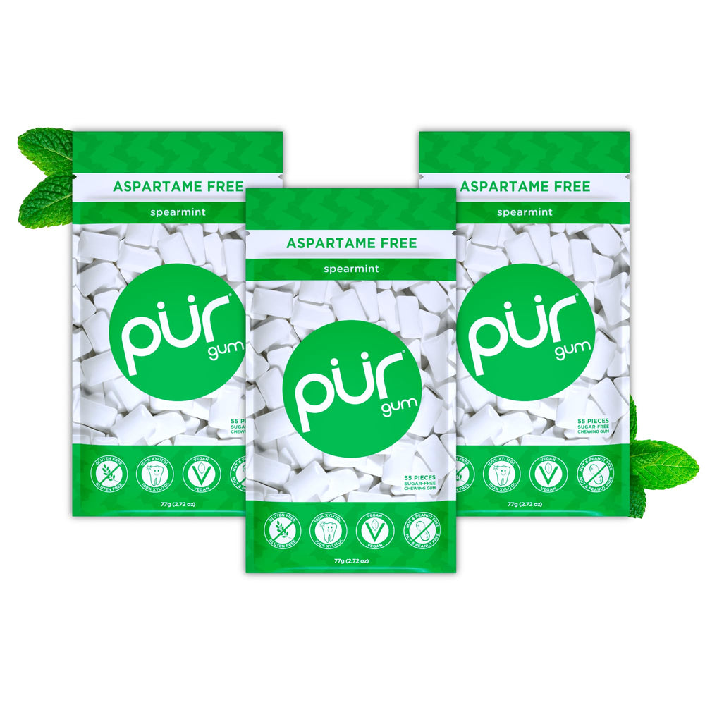 PUR Gum Spearmint pack shot showing a resealable bag for on the go freshness.