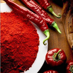 REY DE LA VERA sweet paprika tin label with traditional print.