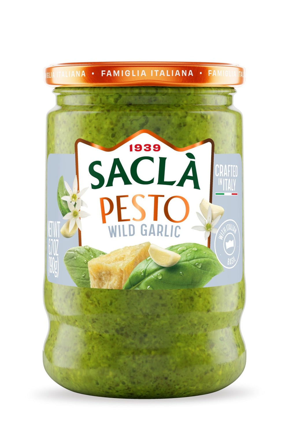 SACLA wild garlic pesto jar close-up highlighting rich cheese blend