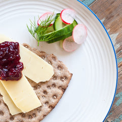 Sanniti lingonberries with Swedish meatballs and potatoes