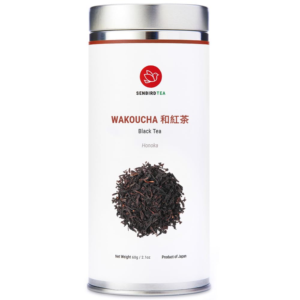 Senbird Wakoucha tea leaves close-up showing premium Japanese black tea aroma