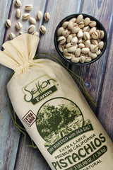 California premium pistachios highlighting freshness and quality.