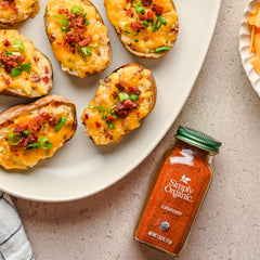 Simply Organic Cayenne Pepper bottle front presents premium organic spice for cooking.