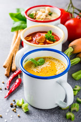 Snacks ByEurop Knorr dill pickle soup with croutons: tangy flavor, ready in minutes