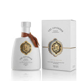The Governor olive oil bottle closeup label highlights premium quality and polyphenols.