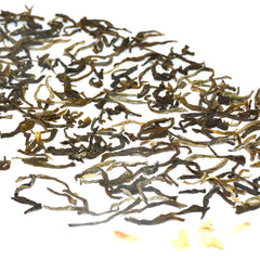 Jasmine blossoms meet green tea in Tian Hu Shan blend.