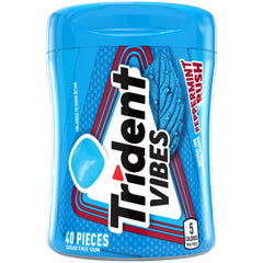 Trident Vibes Peppermint Rush pieces close-up highlights bold flavor.