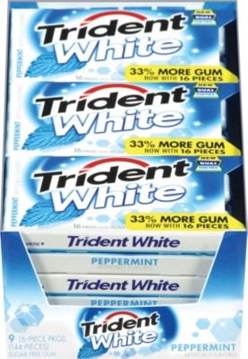 Trident White Peppermint gum 16pc pack for fresh breath after meals.