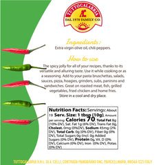Stream of TUTTOCALABRIA chili oil pouring for cooking and finishing dishes