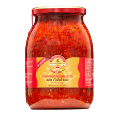 TUTTOCALABRIA crushed Calabrian chili pepper jar, ideal for sandwiches.