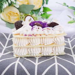 VoKaSar Purple Sprinkles on cookies creates eye-catching accents.